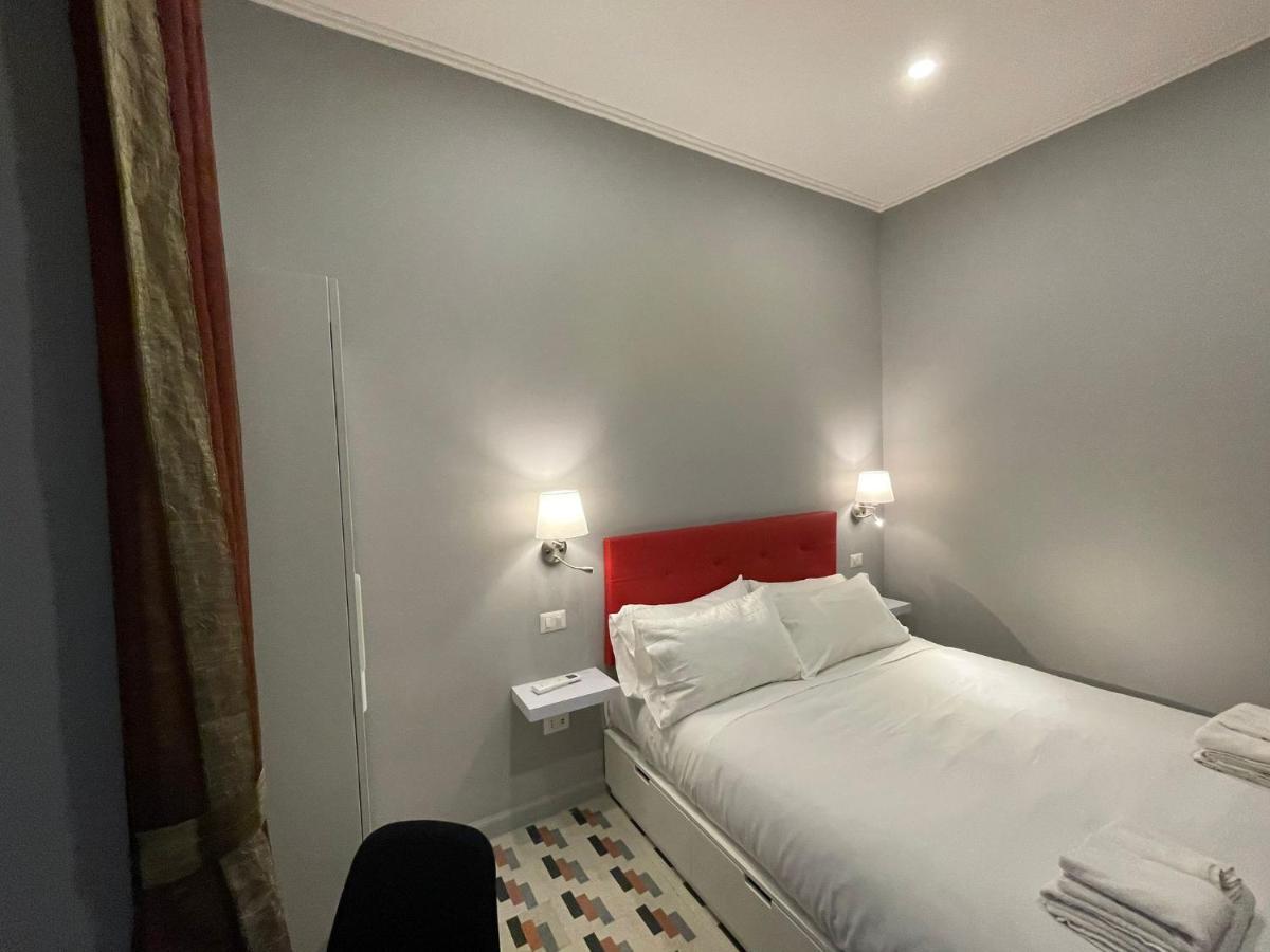 La Cornucopia Apartment เนเปิลส์ ภายนอก รูปภาพ