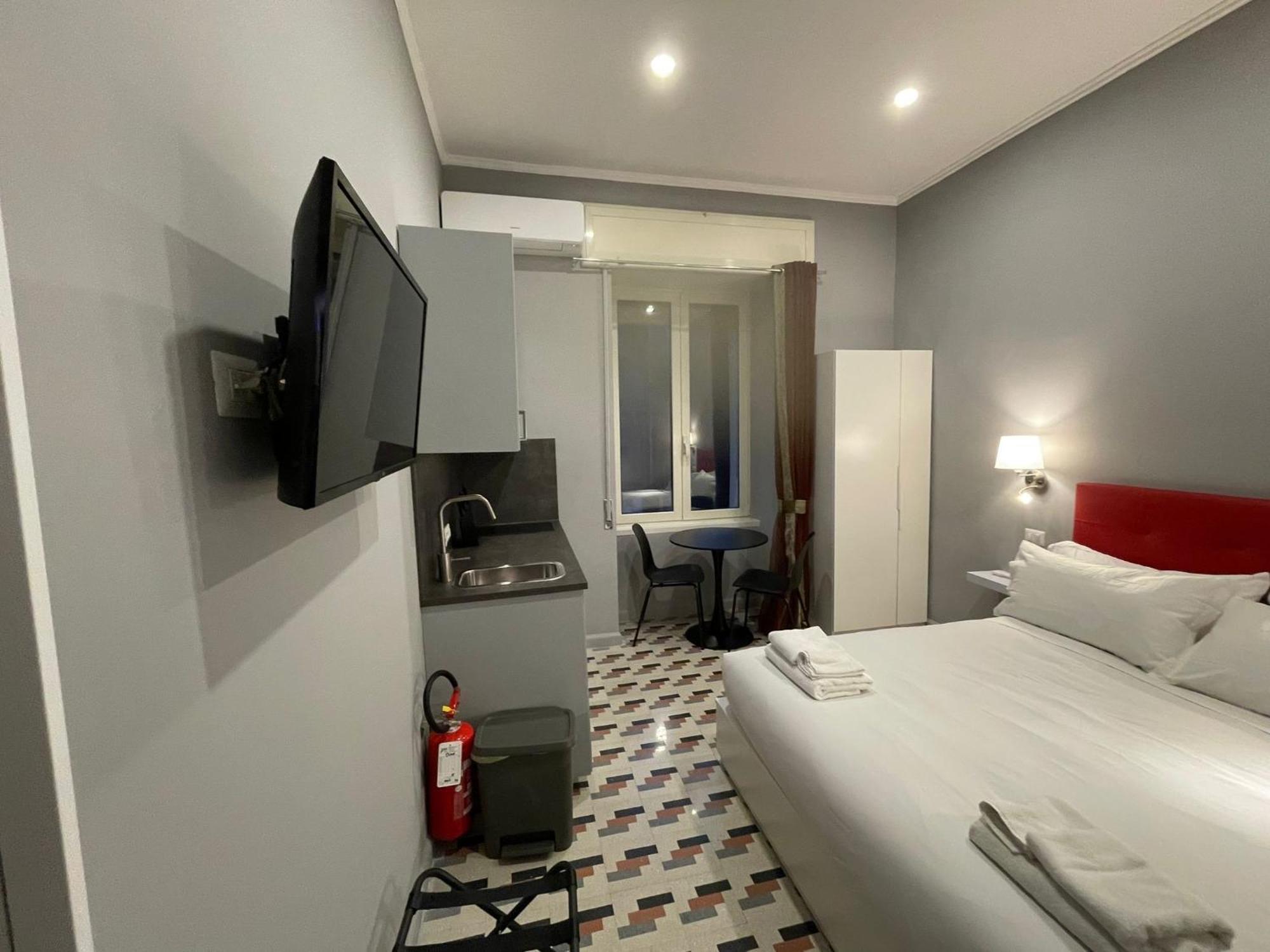 La Cornucopia Apartment เนเปิลส์ ภายนอก รูปภาพ