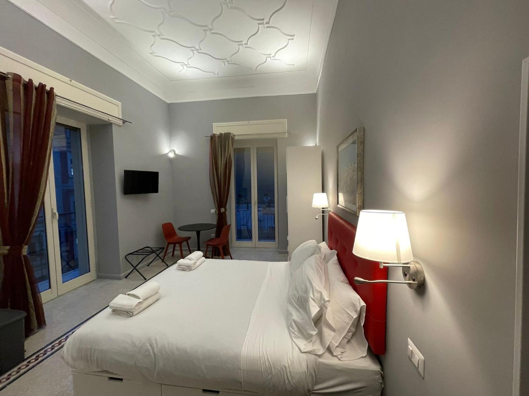 La Cornucopia Apartment เนเปิลส์ ภายนอก รูปภาพ